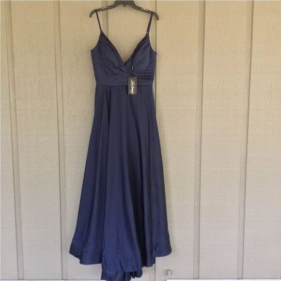 LA FEMME #6024981 Ruched Satin Navy Blue Gown size 10 NWT $408 - Picture 6 of 6